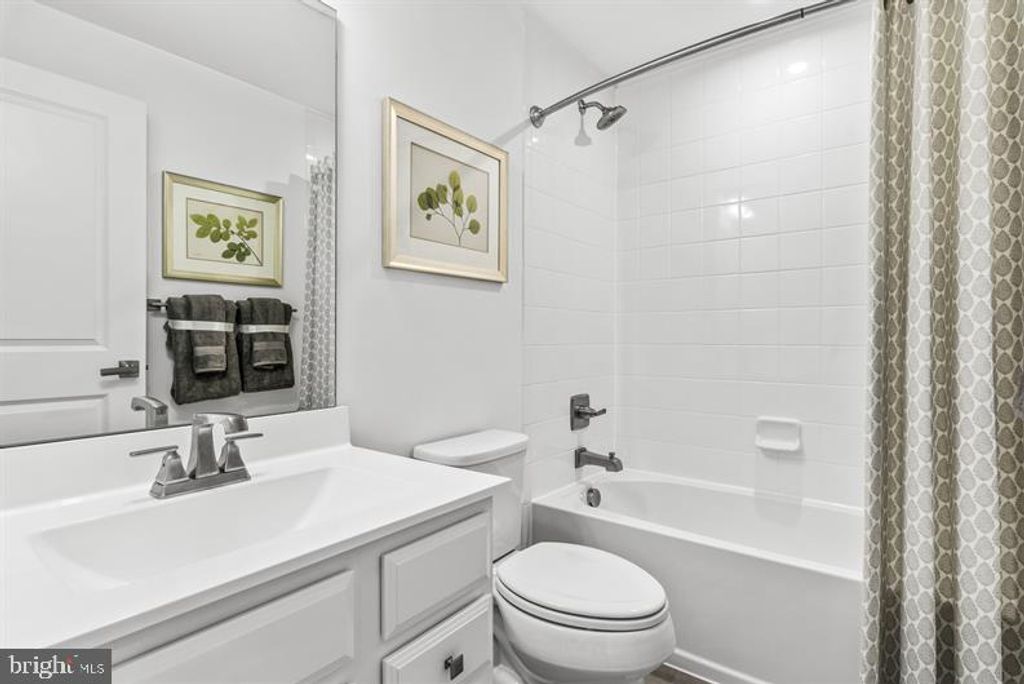 Image 26 of property listing at 2244 WATERFRONT WAY, Baltimore, MD 21230