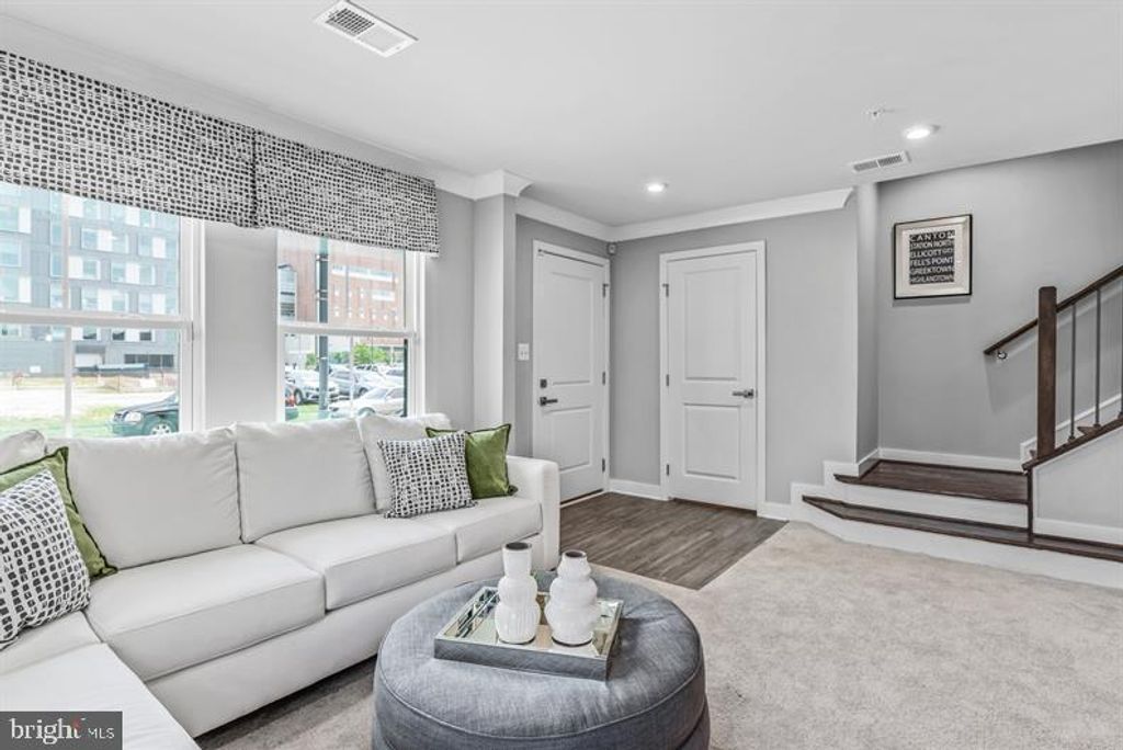 Image 27 of property listing at 2244 WATERFRONT WAY, Baltimore, MD 21230
