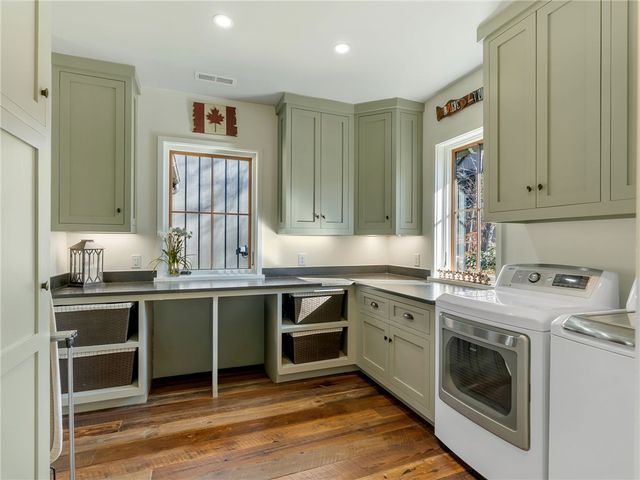 1067 Cliffs Vista Parkway, Six Mile, SC 29682