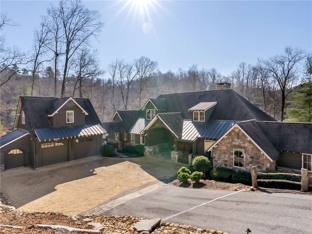 1067 Cliffs Vista Parkway, Six Mile, SC 29682