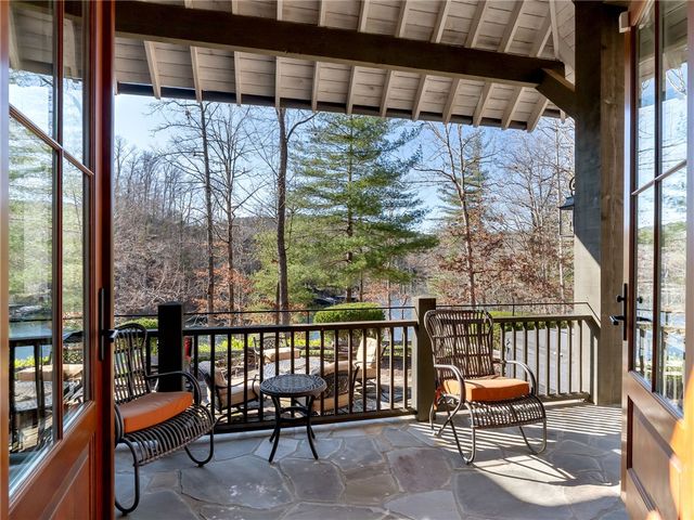 1067 Cliffs Vista Parkway, Six Mile, SC 29682