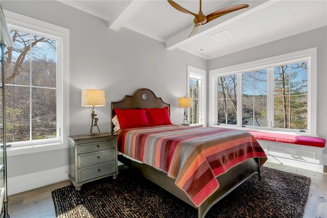 1067 Cliffs Vista Parkway, Six Mile, SC 29682