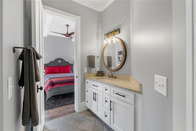 1067 Cliffs Vista Parkway, Six Mile, SC 29682