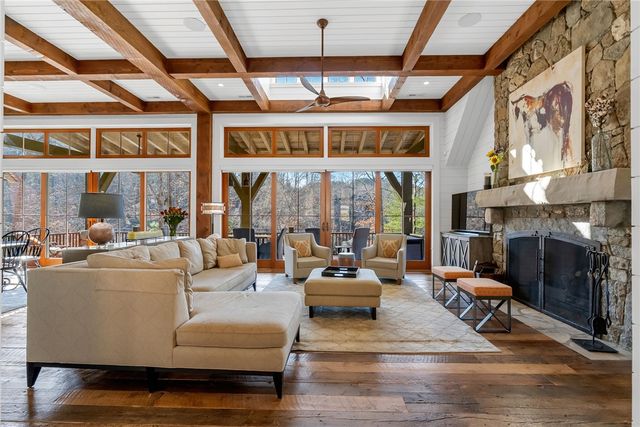 1067 Cliffs Vista Parkway, Six Mile, SC 29682