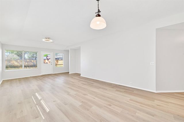 10614 Sugar Trace Drive, Sugar Land, TX 77498