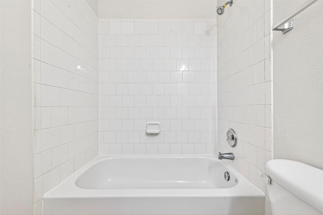 10614 Sugar Trace Drive, Sugar Land, TX 77498