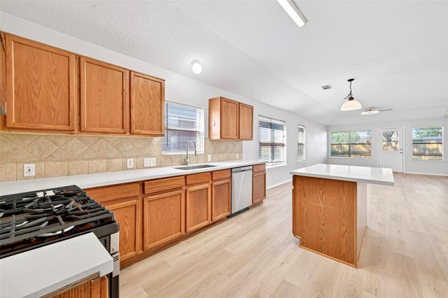 10614 Sugar Trace Drive, Sugar Land, TX 77498