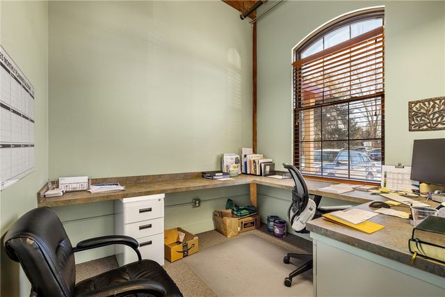 61 Cedar Avenue 6, East Greenwich, RI 02818