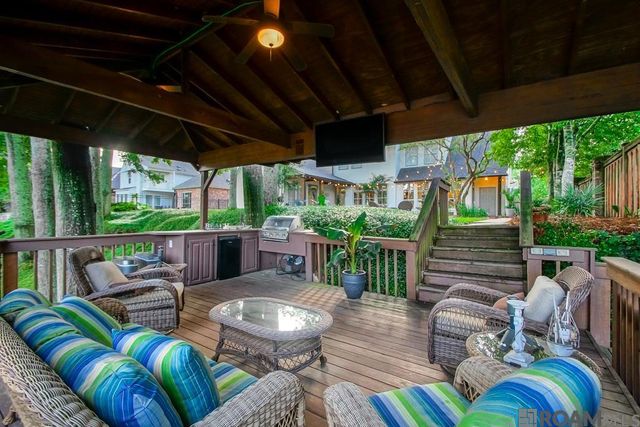 622 Plantation Ridge Ln, Baton Rouge, LA 70810