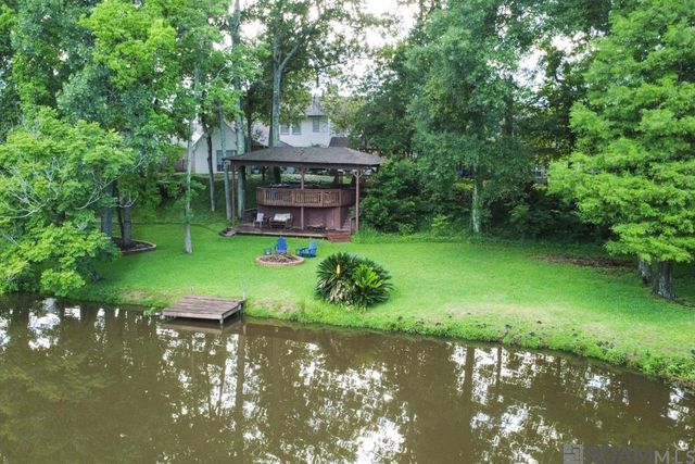 622 Plantation Ridge Ln, Baton Rouge, LA 70810