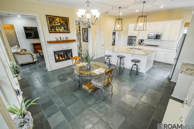 622 Plantation Ridge Ln, Baton Rouge, LA 70810