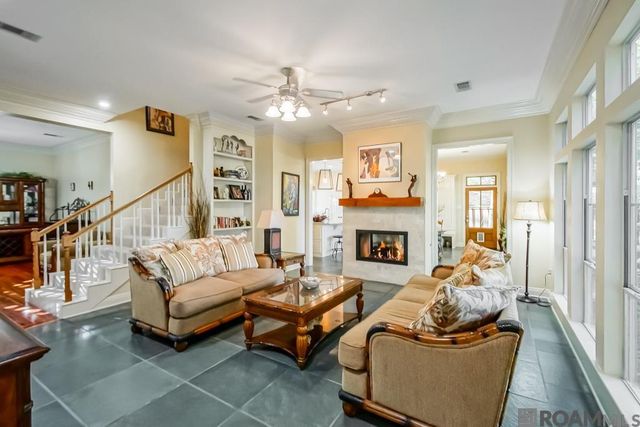 622 Plantation Ridge Ln, Baton Rouge, LA 70810
