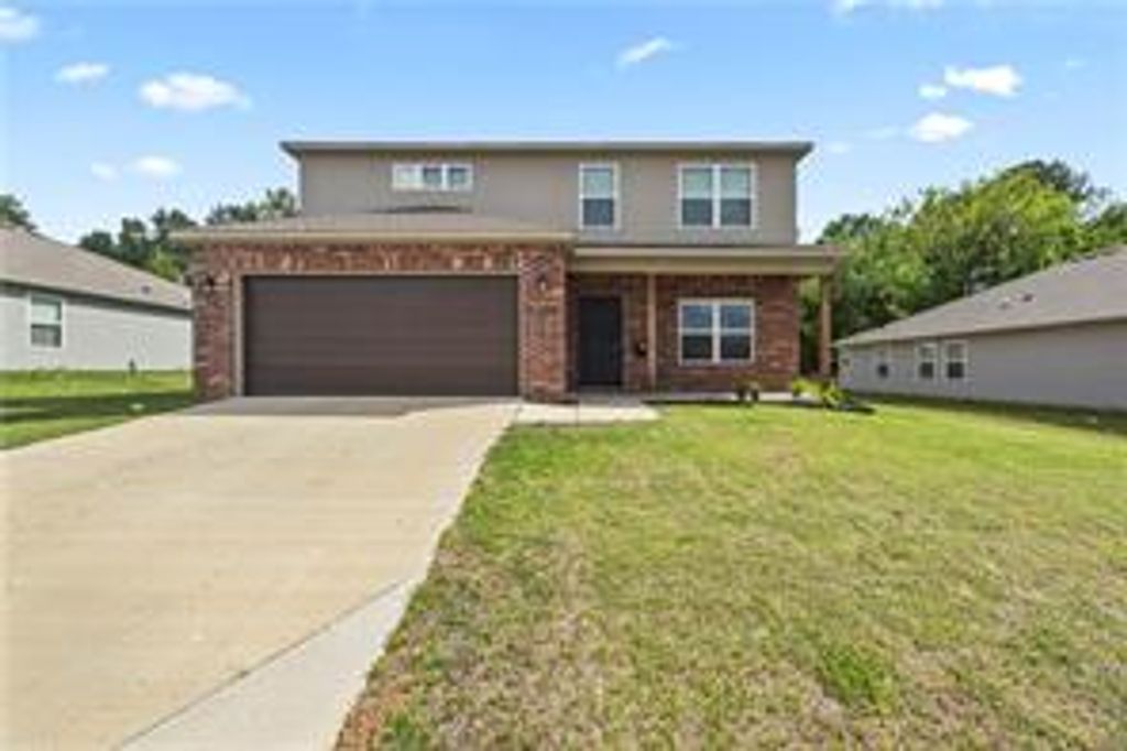 2765 W Emil Drive, Fayetteville, AR 72704