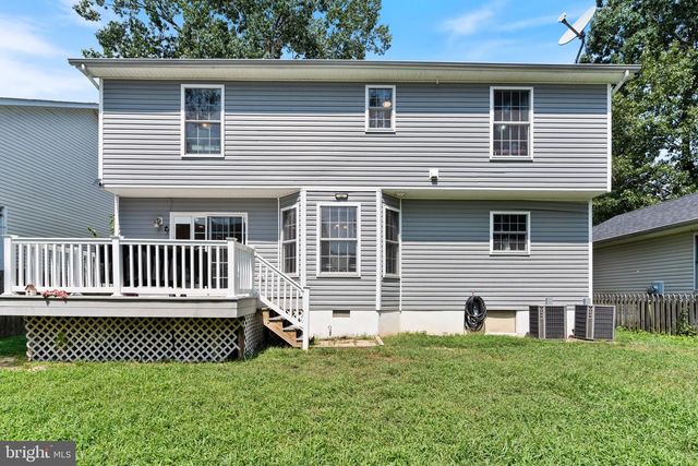 22 2ND, Colonial Beach, VA 22443