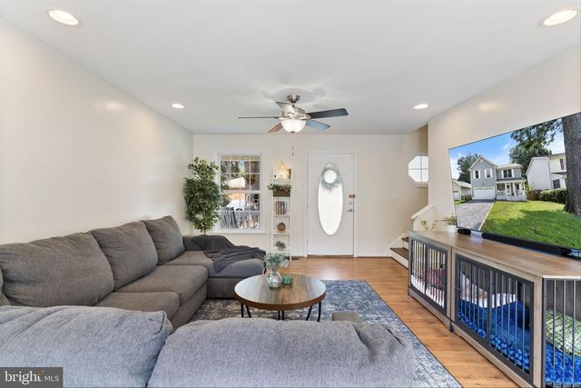 22 2ND, Colonial Beach, VA 22443