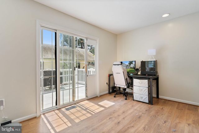 22 2ND, Colonial Beach, VA 22443