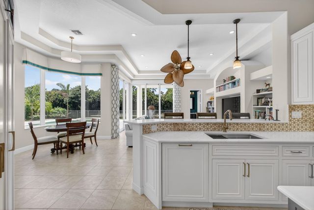 4131 Venetia Way, Palm Beach Gardens, FL 33418