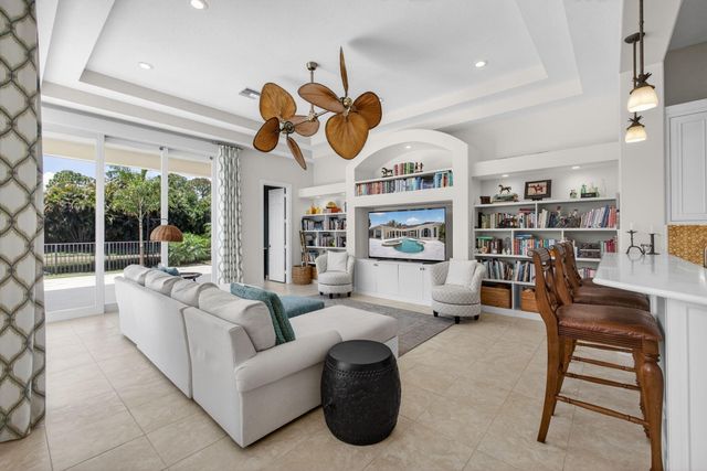 4131 Venetia Way, Palm Beach Gardens, FL 33418