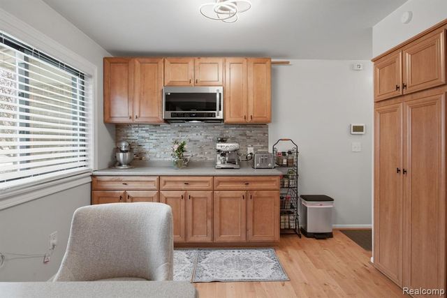 13853 Deepwood Court, Sterling Heights, MI 48312