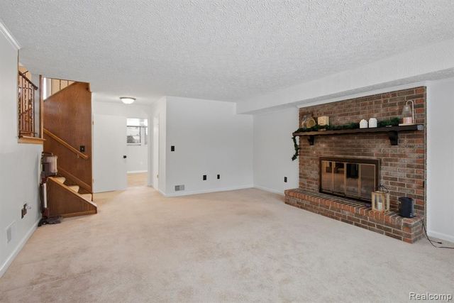 13853 Deepwood Court, Sterling Heights, MI 48312