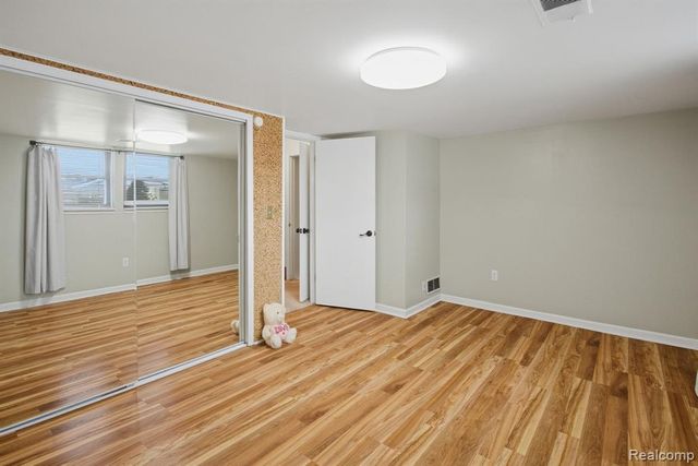 13853 Deepwood Court, Sterling Heights, MI 48312