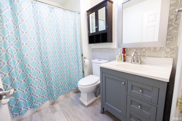 2590 W Double Downs Court, Bloomington, IN 47403