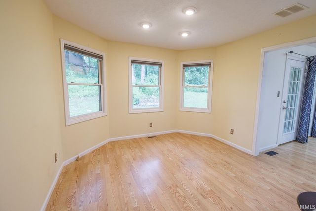 2590 W Double Downs Court, Bloomington, IN 47403