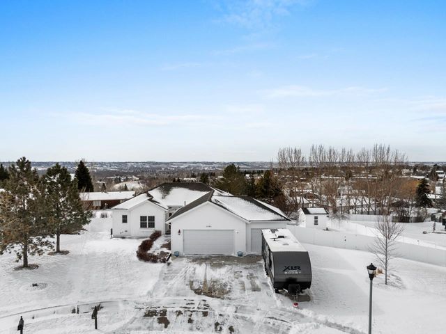 1901 14th St NW, Minot, ND 58703