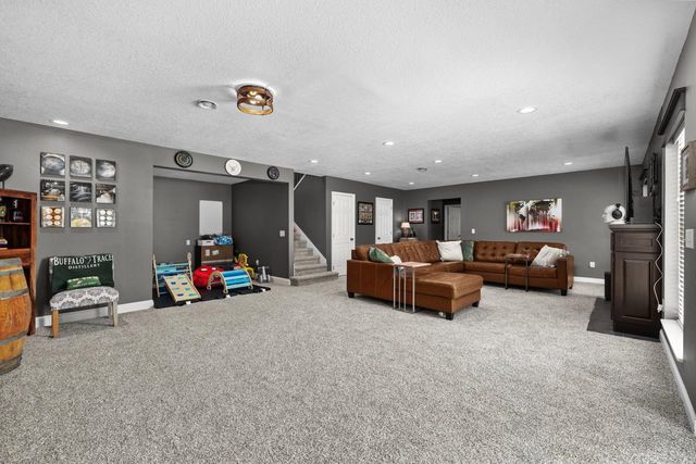 1901 14th St NW, Minot, ND 58703