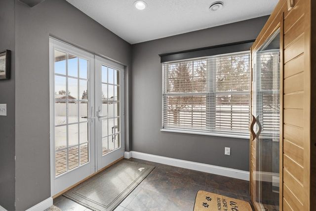 1901 14th St NW, Minot, ND 58703