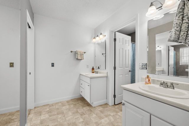 1901 14th St NW, Minot, ND 58703