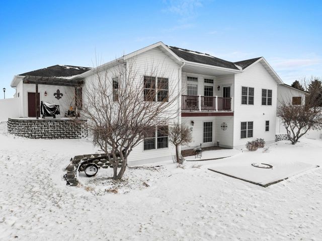 1901 14th St NW, Minot, ND 58703