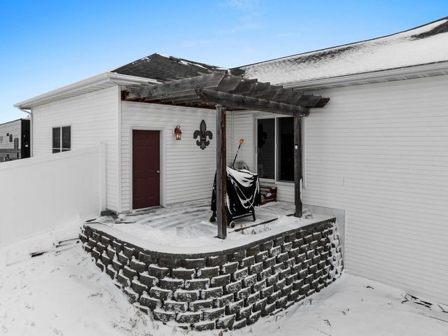 1901 14th St NW, Minot, ND 58703