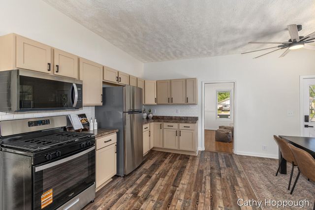 641 N Jackson Street, Ionia City, MI 48846