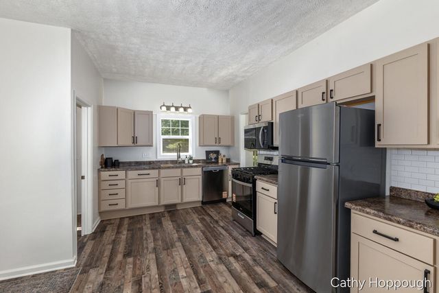 641 N Jackson Street, Ionia City, MI 48846