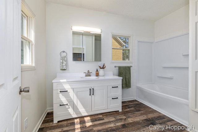 641 N Jackson Street, Ionia City, MI 48846