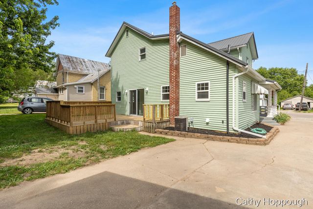 641 N Jackson Street, Ionia City, MI 48846