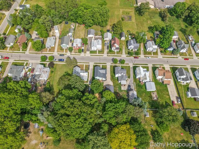 641 N Jackson Street, Ionia City, MI 48846