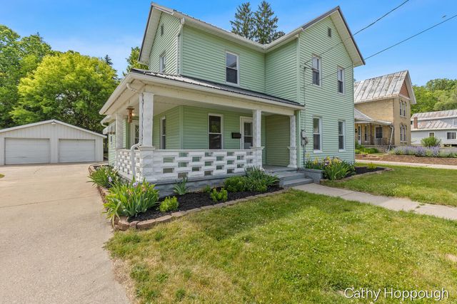 641 N Jackson Street, Ionia City, MI 48846