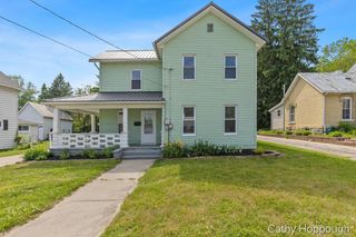641 N Jackson Street, Ionia City, MI 48846