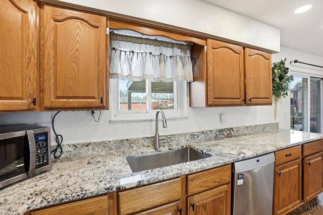 1301 Nettie Drive, Miamisburg, OH 45342