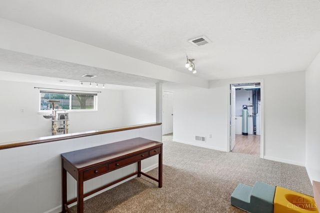 1301 Nettie Drive, Miamisburg, OH 45342