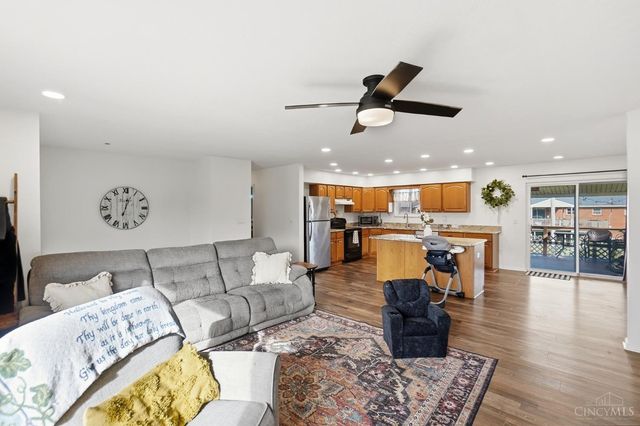 1301 Nettie Drive, Miamisburg, OH 45342