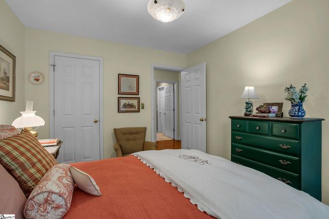 215 Northfield Lane, Simpsonville, SC 29681
