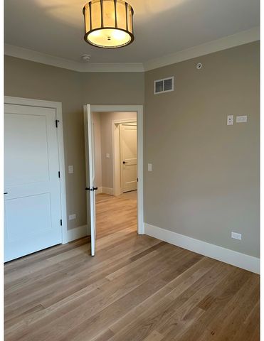 4119 N Lincoln Street, Westmont, IL 60559