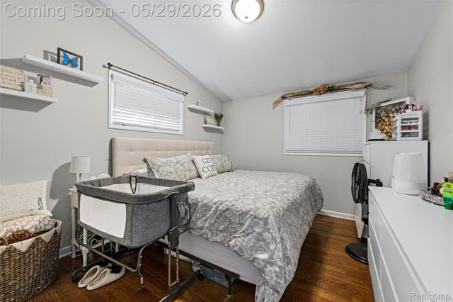 32601 Holden Drive, Warren, MI 48092