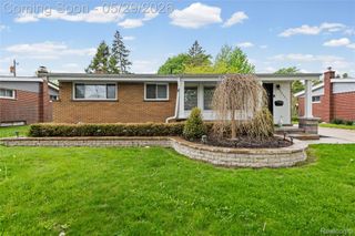32601 Holden Drive, Warren, MI 48092