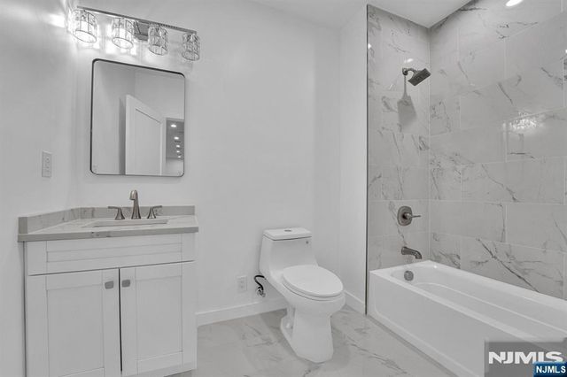 8 Fordham Road, Livingston, NJ 07039