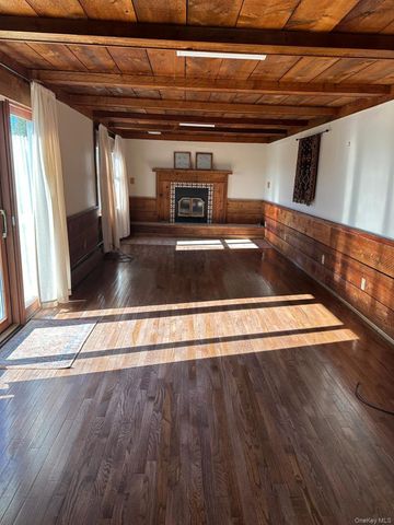 168 Pine Hill 1, Chester, NY 10918