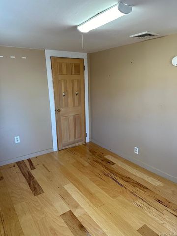 168 Pine Hill 1, Chester, NY 10918